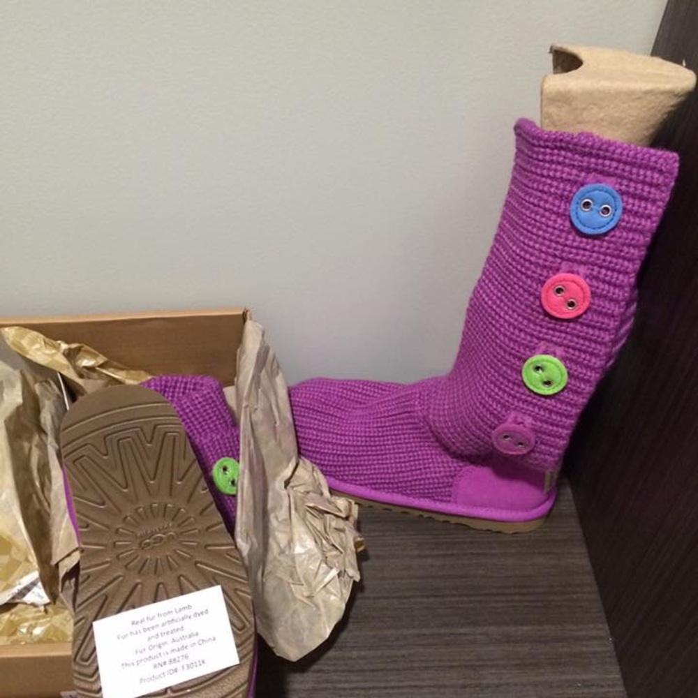 NEW Girls Ugg Boots "Carey II" style